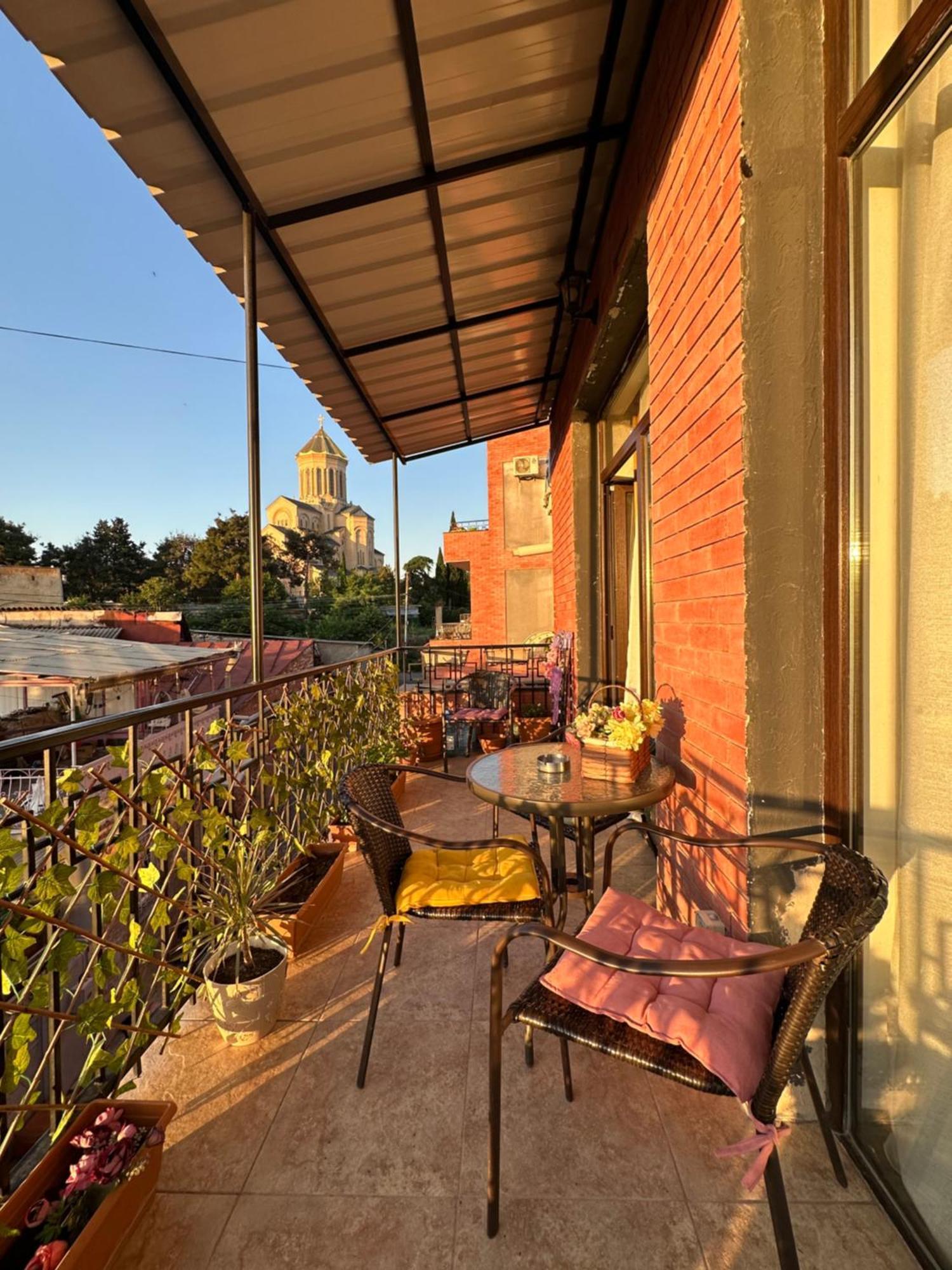 Annamari Apartamento Tbilisi Exterior foto